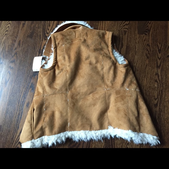 Faux fur suede vest - Picture 3 of 3